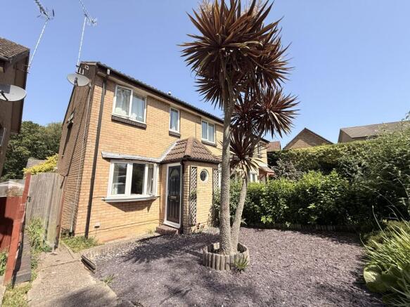 2 Bedroom End Terrace for Sale
