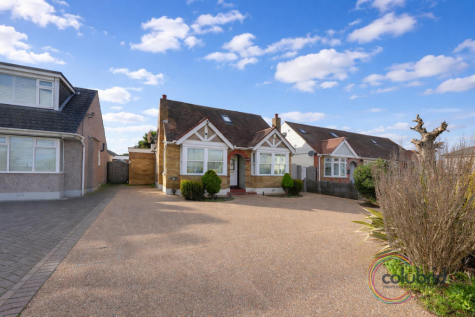 Princess Margaret Road, Linford