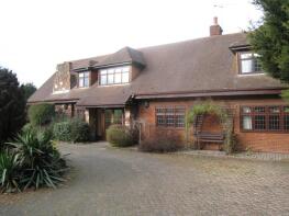 Briarcroft, Bridgnorth Road, Wolverhampton WV6 7EZ