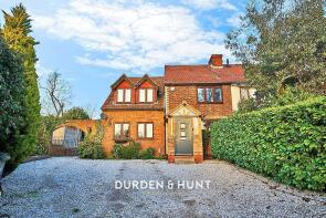 1, Skinners Farm Cottages, Epping Lane, Stapleford Tawney, Romford RM4 1ST