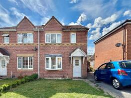49, Poplar Grove, Lundwood, Barnsley S71 5HA