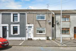 97, Dinas Street, Plasmarl, Swansea SA6 8LJ