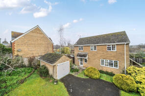 12, Gainsborough, Sherborne DT9 5BA