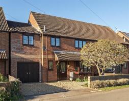 2, Lye Common, Chippenham SN15 4BH
