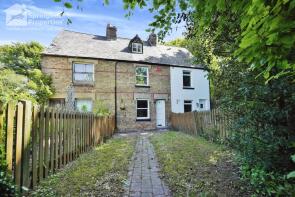 4, Chalk Pit Cottages, Canterbury Road, Birchington CT7 0JU