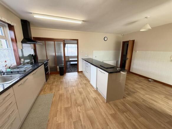 kitchen.JPEG