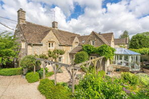 Elizabethan Cottage, Brook End, Chippenham SN14 6PJ