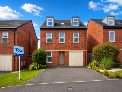 Ryeback Close, Burton-on-trent, DE15
