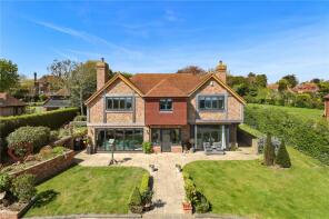 3, The Close, Eastbourne BN20 0HB