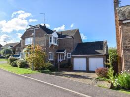 16, Badgers Close, Northampton NN7 3BA
