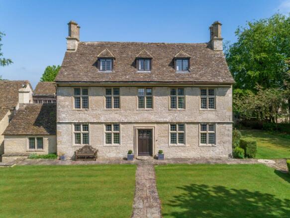 Saddlewood Manor