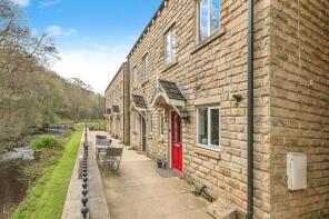 24, Woodland View, Thongsbridge, Holmfirth HD9 3JE