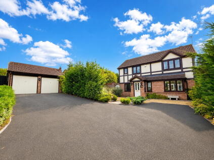 Ambleside Drive, Lakeside, Brierley Hill, DY5 3XL