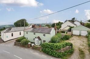 Beara Cross, Beara Lane, Barnstaple EX31 4TG