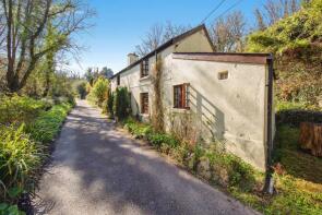 Willow Glen, The Lacques, Laugharne, Carmarthen SA33 4TN