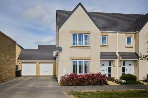 62, Centenary Way, Witney OX29 7BB