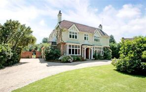 Ferncroft, Nuthurst Road, Horsham RH13 6RE