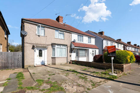 Halsbury Road East, Northolt