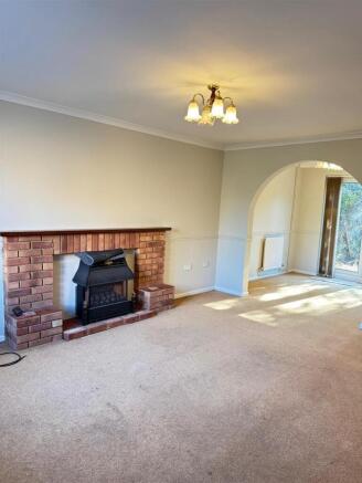 Living room 2.jpg