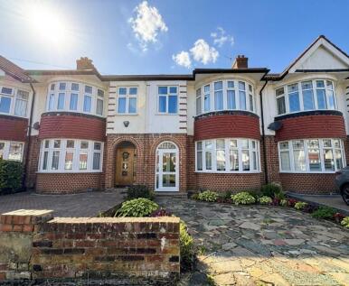 Hyde Park Avenue, N21