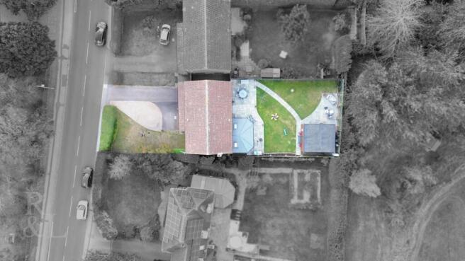 15 Nottingham Rd - Drone (2).jpg