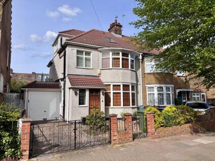 Herbert Gardens, Kensal Rise, NW10 3BX