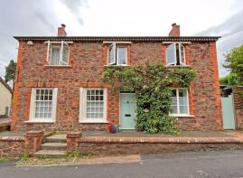 Hagleys House, Crowcombe Road, Taunton TA4 4AF