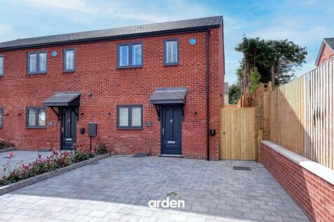 Foxwalks Avenue, Bromsgrove, B61