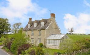 The Cross House, Road Through Gaginwell, Gagingwell, Chipping Norton OX7 4EF