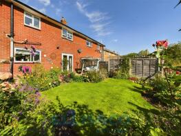 32, Cleavesland, Laddingford, Yalding ME18 6BS