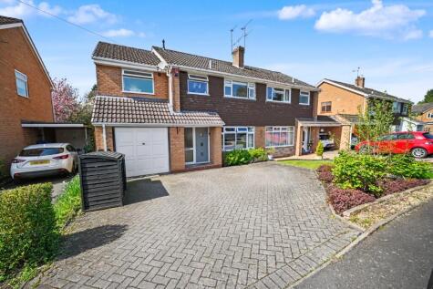 Poplars Drive, Codsall, Wolverhampton, WV8