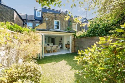 Starfield Road W12
