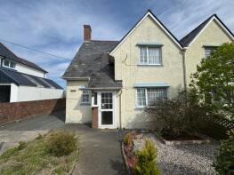 Cartref, A487t Blaenporth Village, Cardigan SA43 2AP
