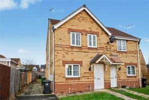 18, Gladedale Avenue, Gipton, Leeds LS8 3LA