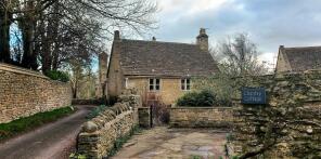 Chantry Cottage, North Court Farm South East To Public House, Chippenham SN14 7AD