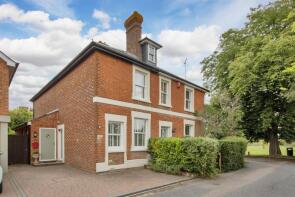 5, Half Moon Lane, Hildenborough, Tonbridge TN11 9HU