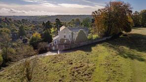East Lealands, Box Cottage To Halfway House Inn, Stroud GL6 9HR