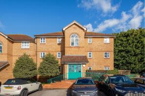 44, Worcester Gardens, Slough SL1 2QD