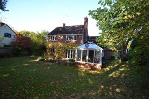Adlestrop, Kelvedon Road, Witham CM8 3LE