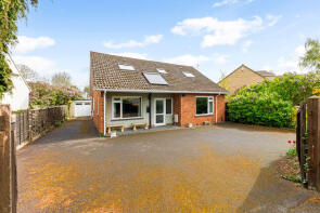 Airedale, The Ash Path, Gloucester GL4 8AW