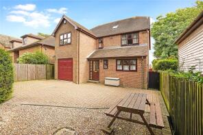 Whispers, The Street, Maidstone ME14 3JT