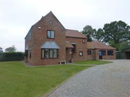Squirrel Lodge, Brow Lane, Goole DN14 7XH