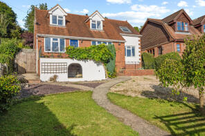Iona, Lyme Road, Lyme Regis DT7 3XA