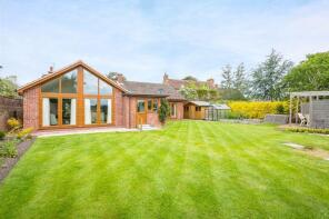 The Eades, U64010 Grimley, Worcester WR2 6LU