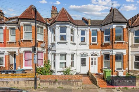 Woodside Gardens, Tottenham, London, N17