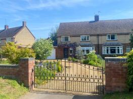 19, Barn Lane, Milton Malsor NN7 3AH