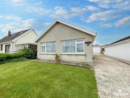 3 Sycamores, Gainer Way, Jameston, Tenby SA70 8QQ