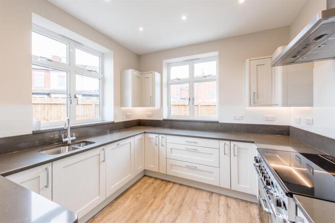 Kitchen Area 1