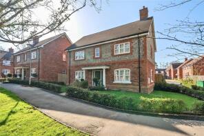 19, Gale Gardens, Hayley Green Warfield, Bracknell RG42 6FL