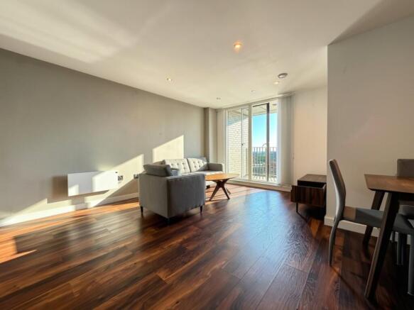 Lounge / Kitchen
